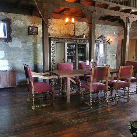Burg Hermannstein - Rittersaal ヴェッツラー エクステリア 写真