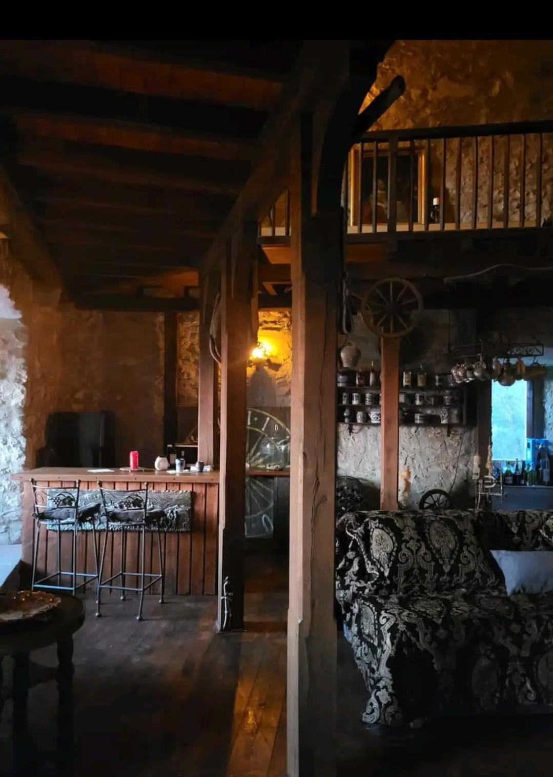 Burg Hermannstein - Rittersaal ヴェッツラー エクステリア 写真